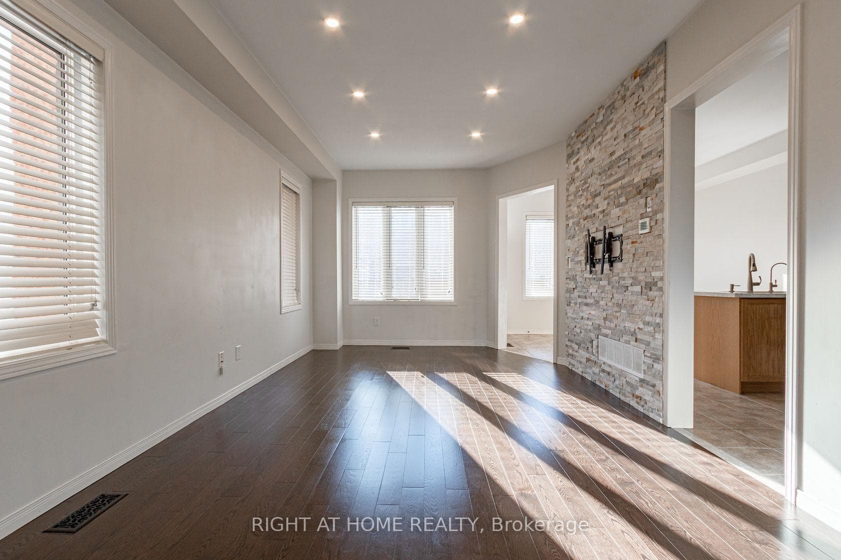 3062 Janice Drive photo 21