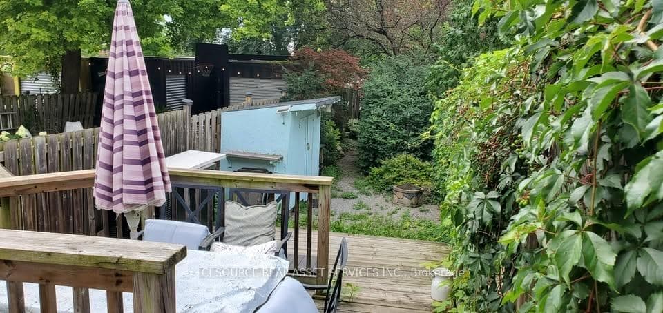 187 Chatham Avenue photo 12