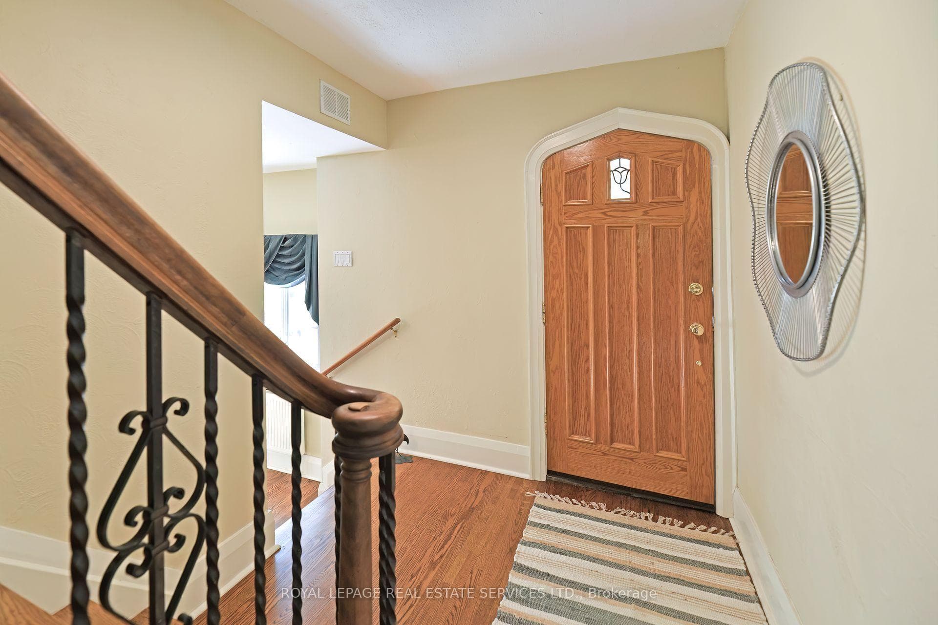 30 Elmsthorpe Avenue photo 6