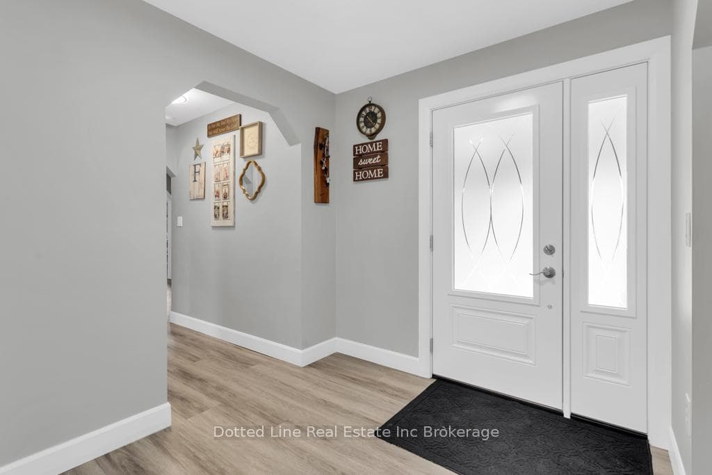 55837 Fifth Street photo 5