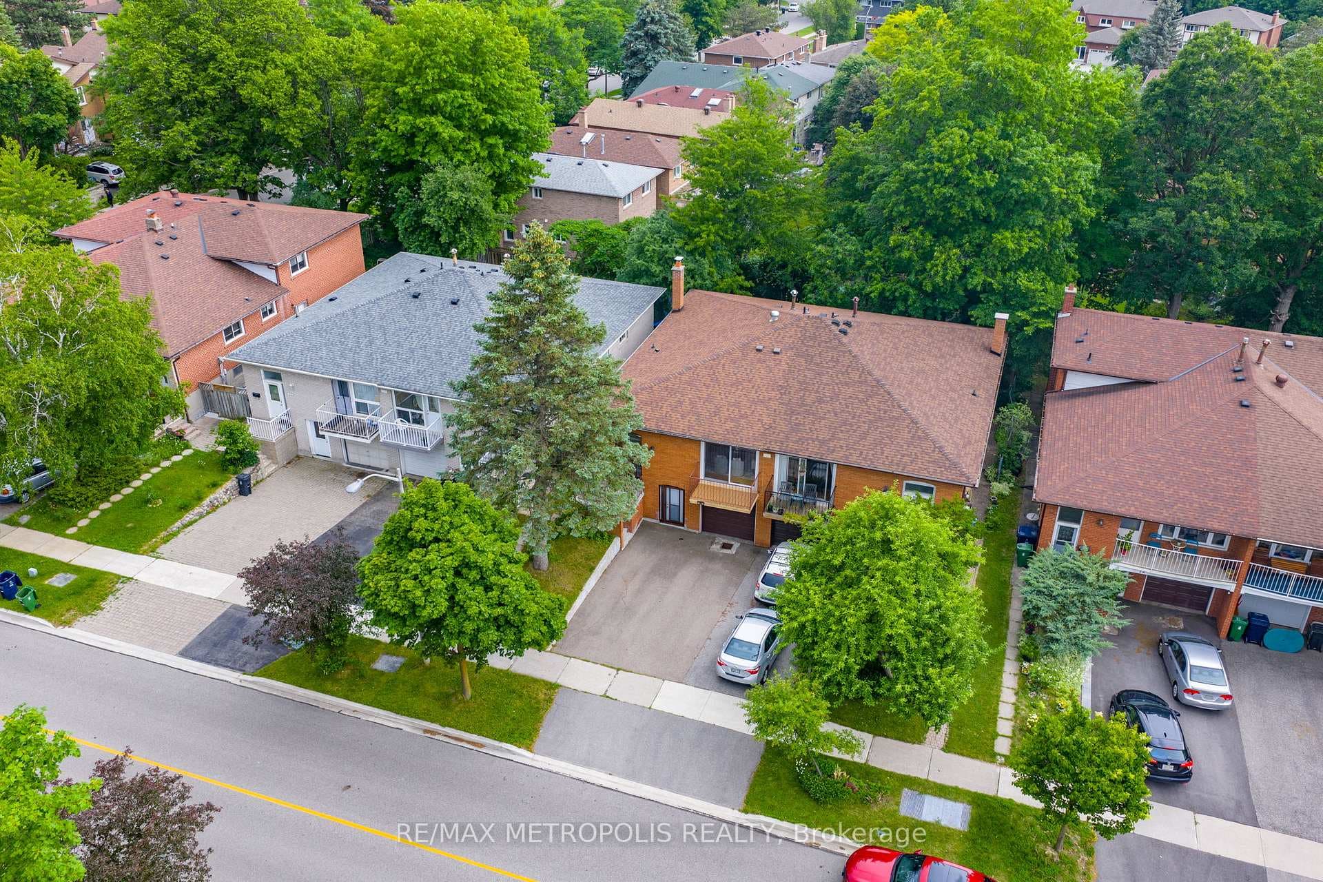 76 Harrington Crescent photo 31