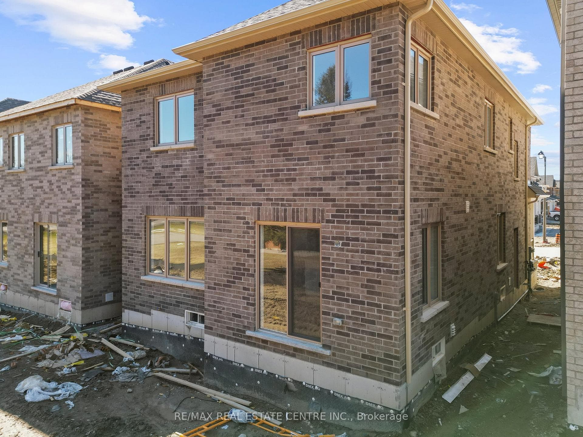 15 LAWRENCE D. PRIDHAM Avenue photo 36