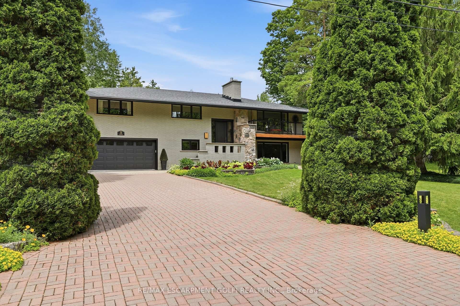 5 MAPLE Avenue photo 2
