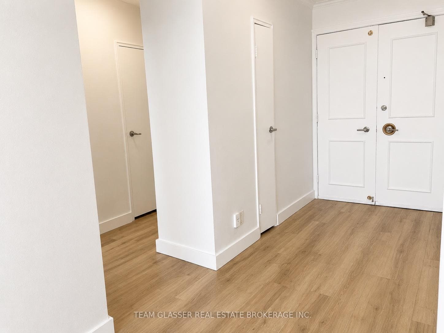 396 Queens Avenue Unit 506 photo 5
