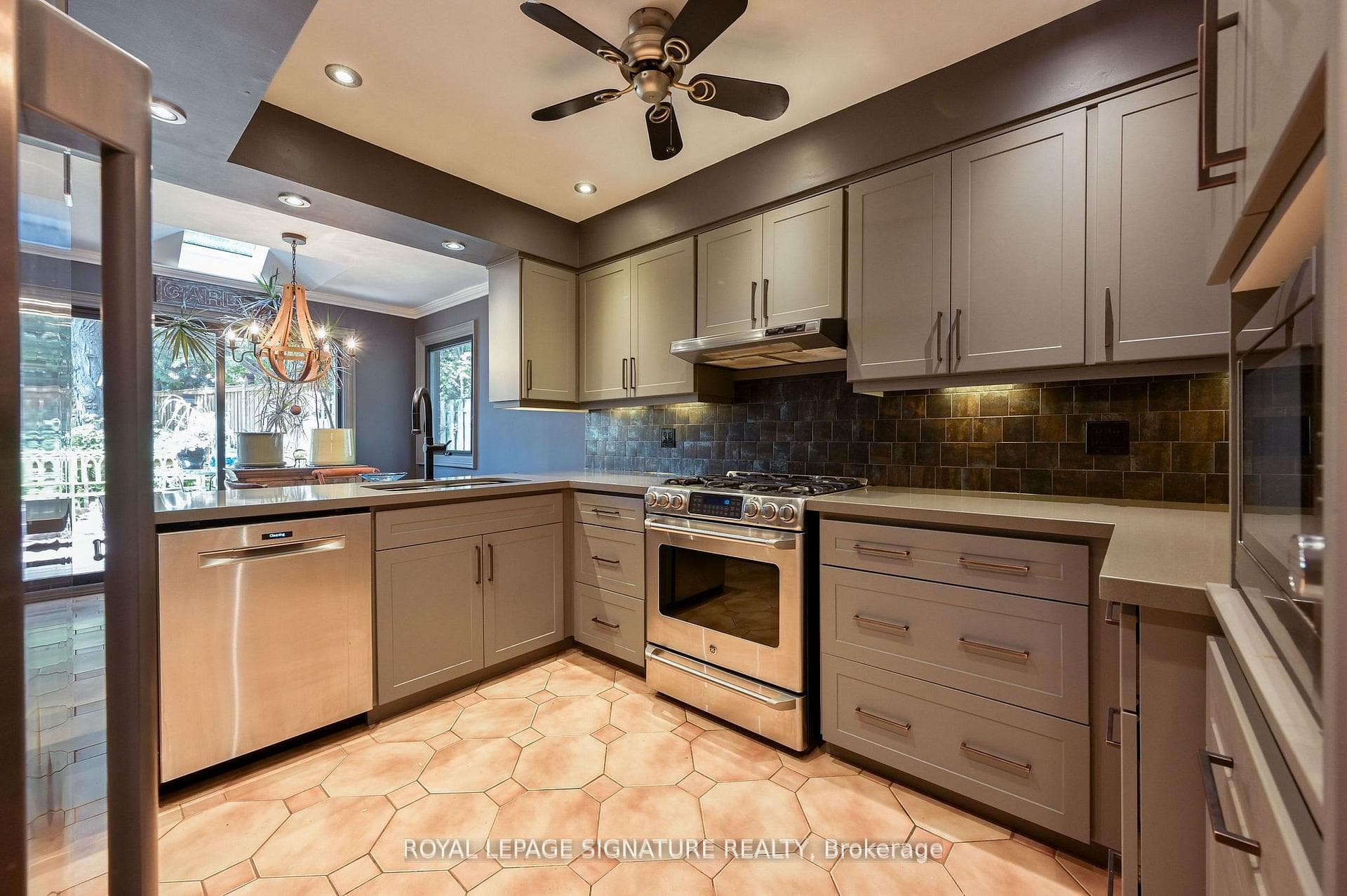 1191 Grange Road photo 5