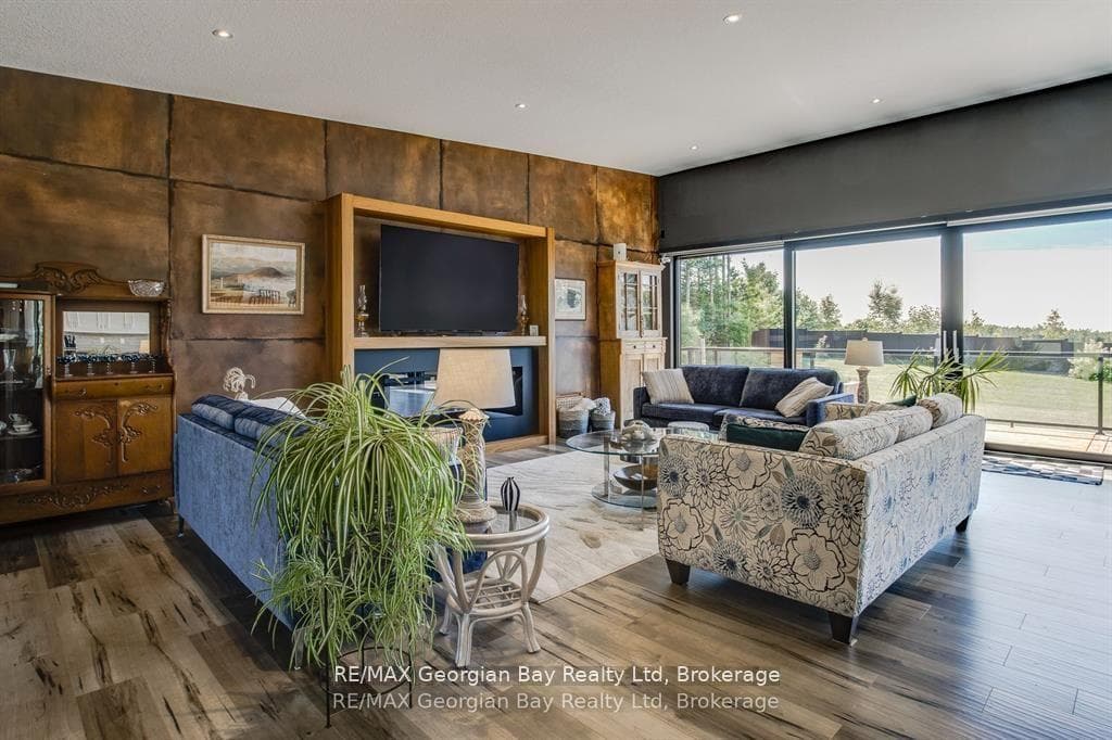 165 Wilson Road photo 5