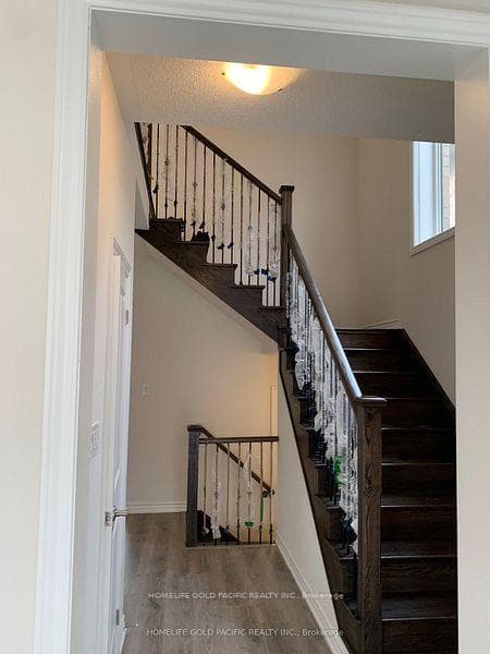 50 Kenneth Rogers Crescent photo 17