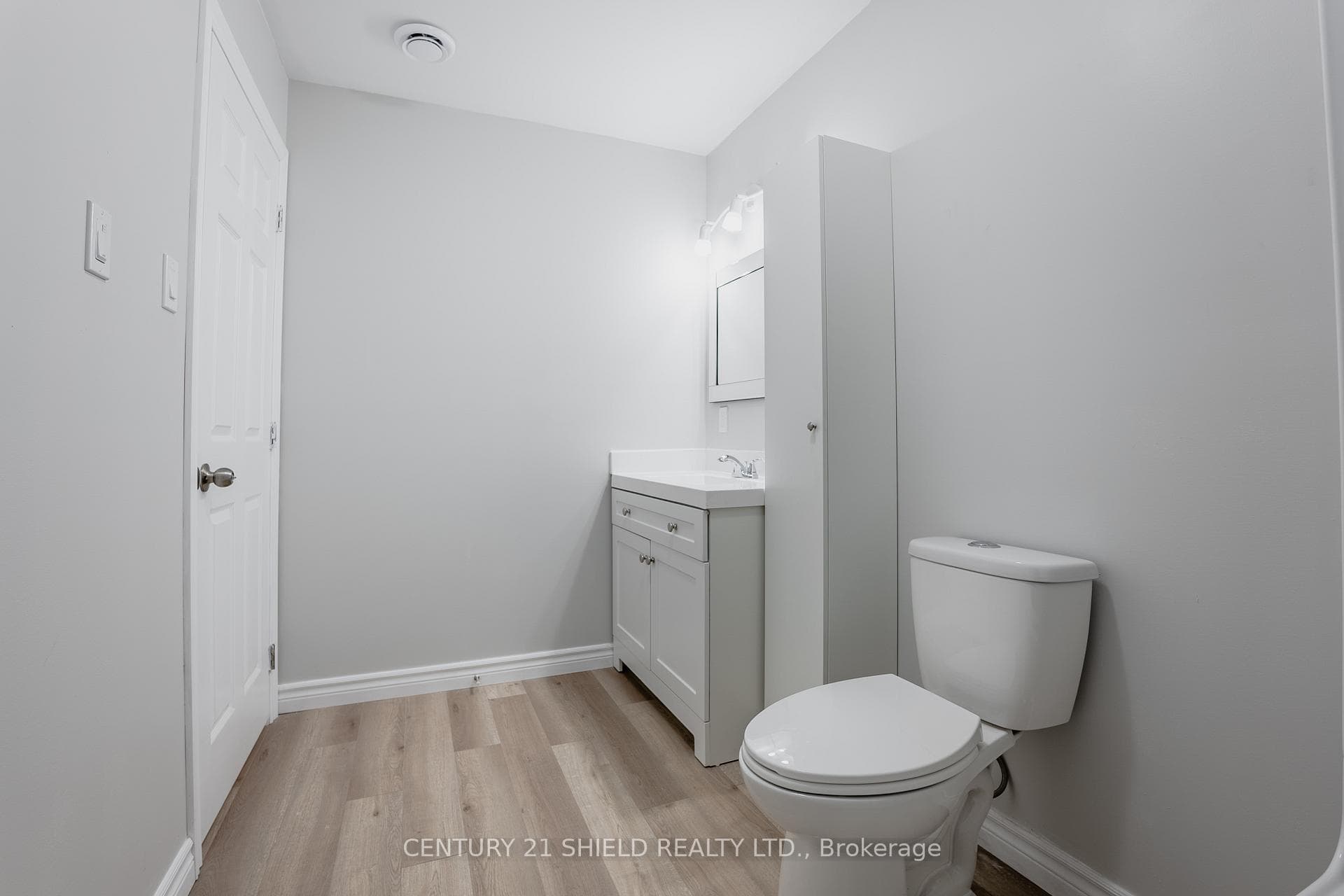 7 William Street photo 17