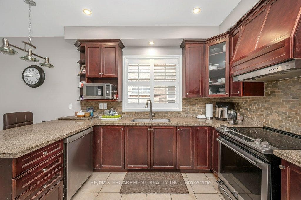 1305 Weller Crossing photo 14