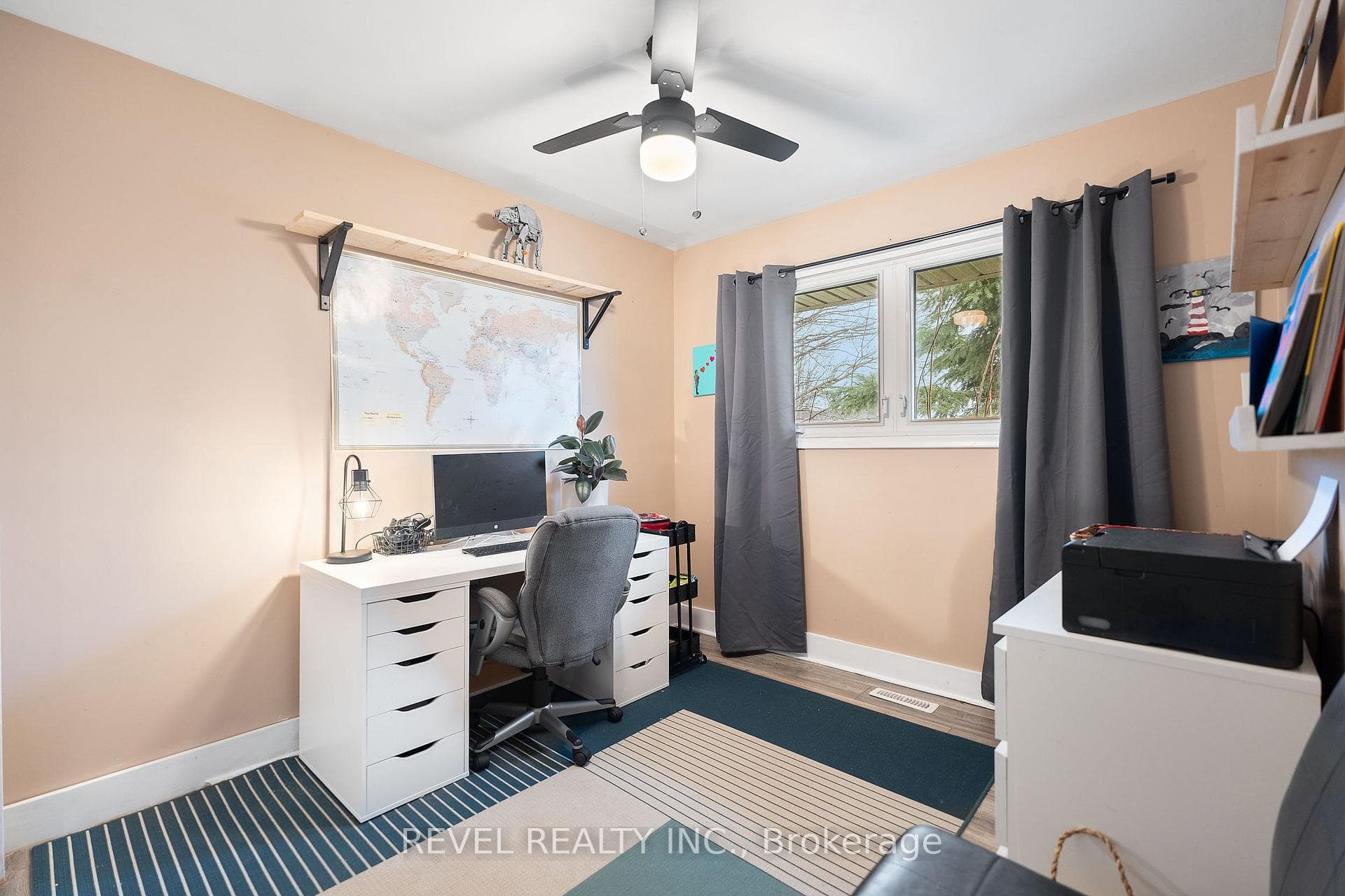 567 Stanley Street photo 14