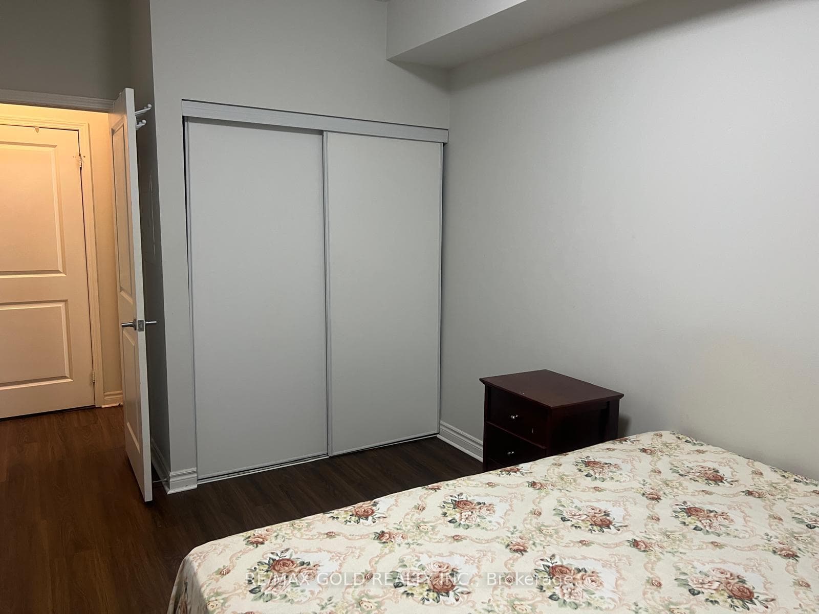 385 Prince Of Wales Drive Unit 204 photo 5