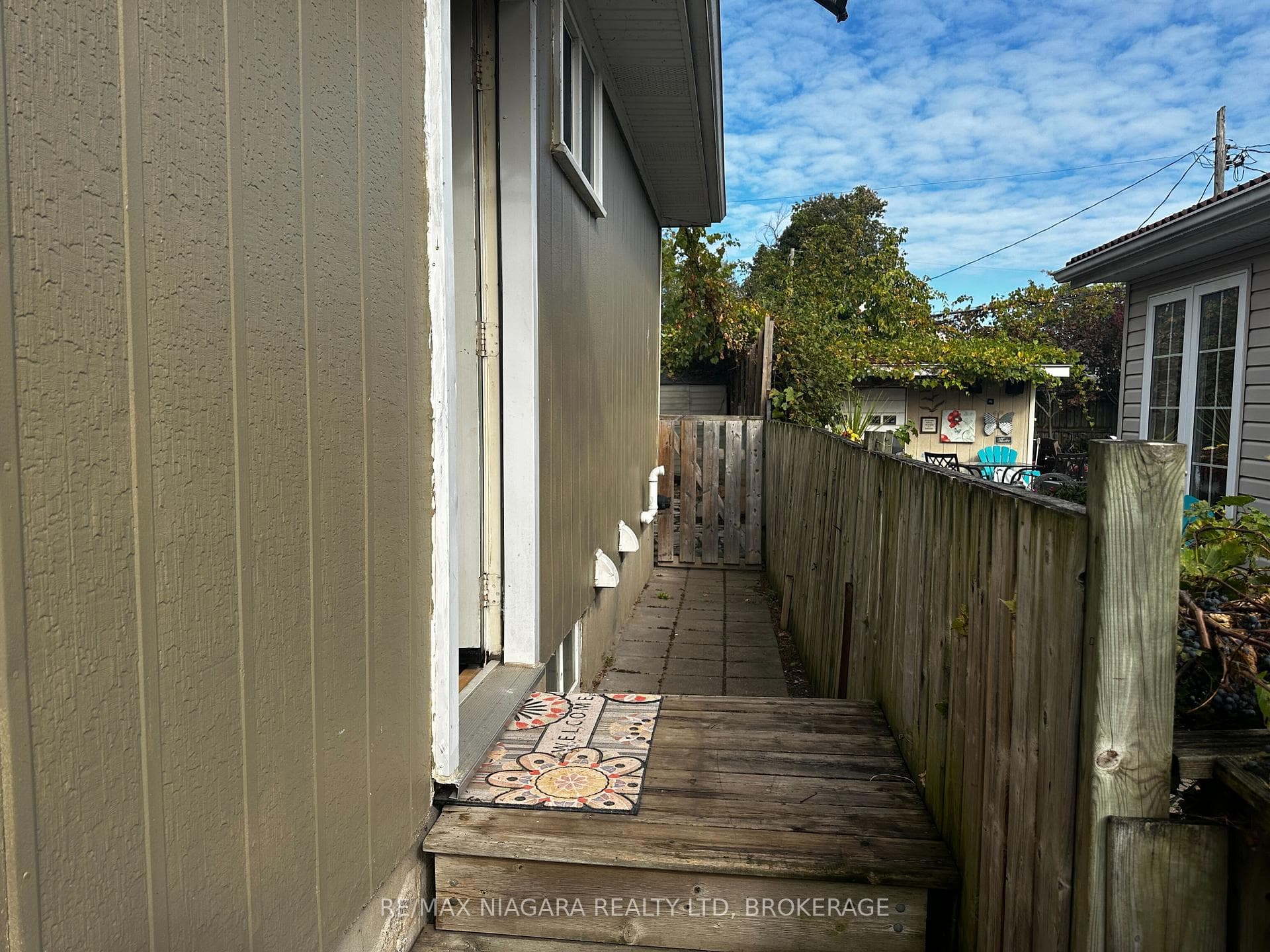 43 A Beachaven Drive Unit Upper photo 12