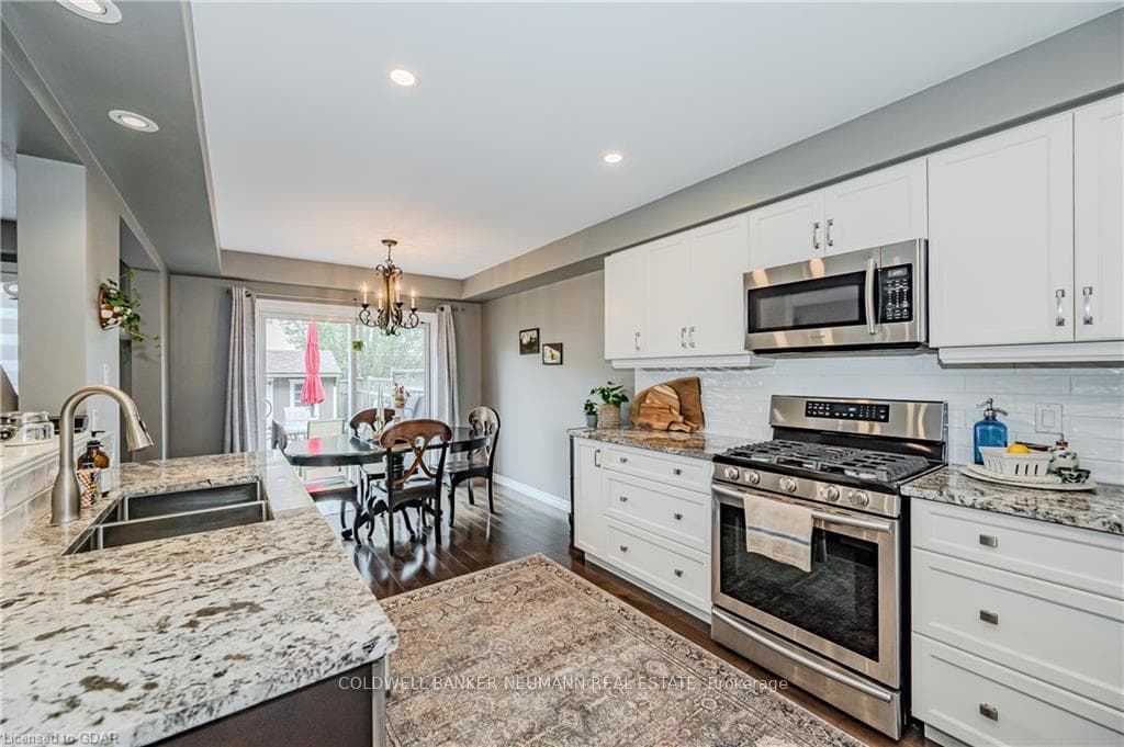 57 Walker Way photo 2