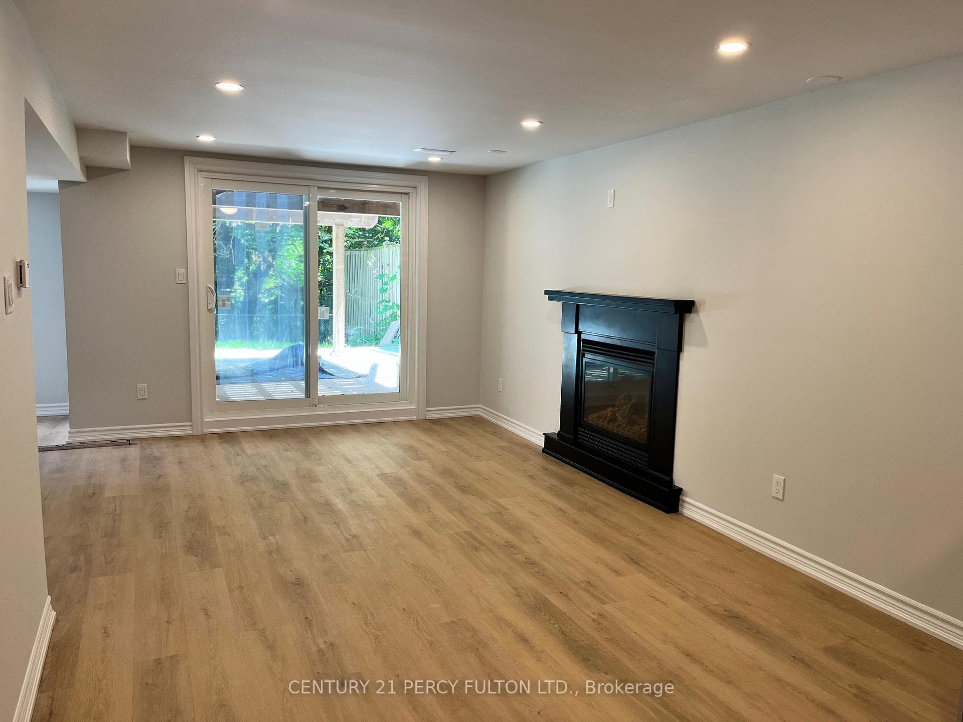 445 Prestwick Drive Unit BSMT photo 5