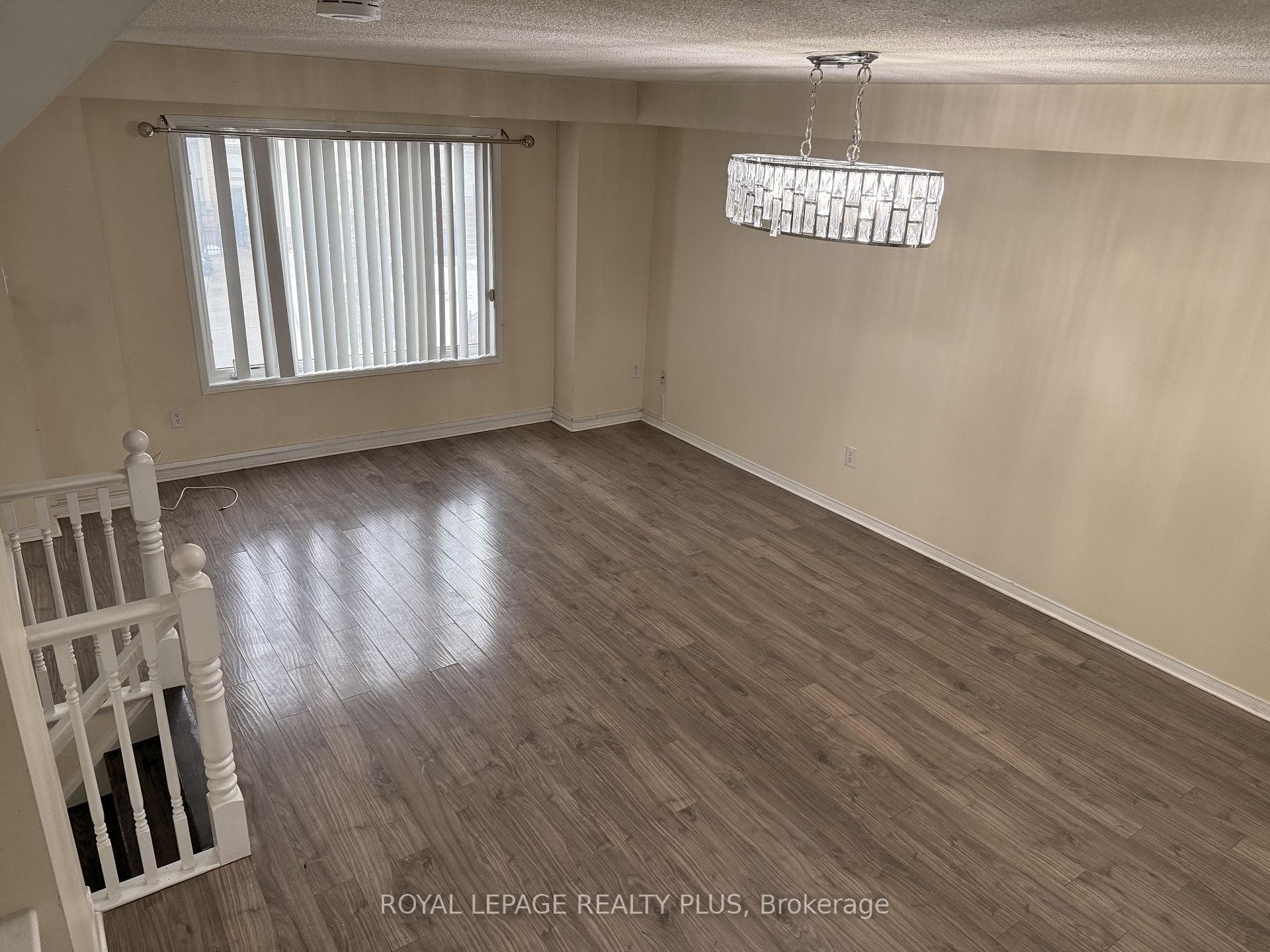 3050 Erin Centre Boulevard Unit 85 photo 2