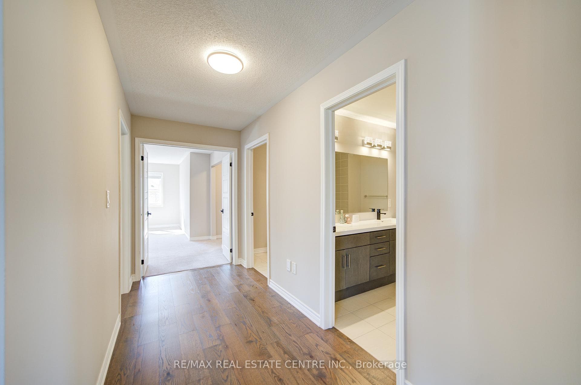 240 Chilver Heights photo 28