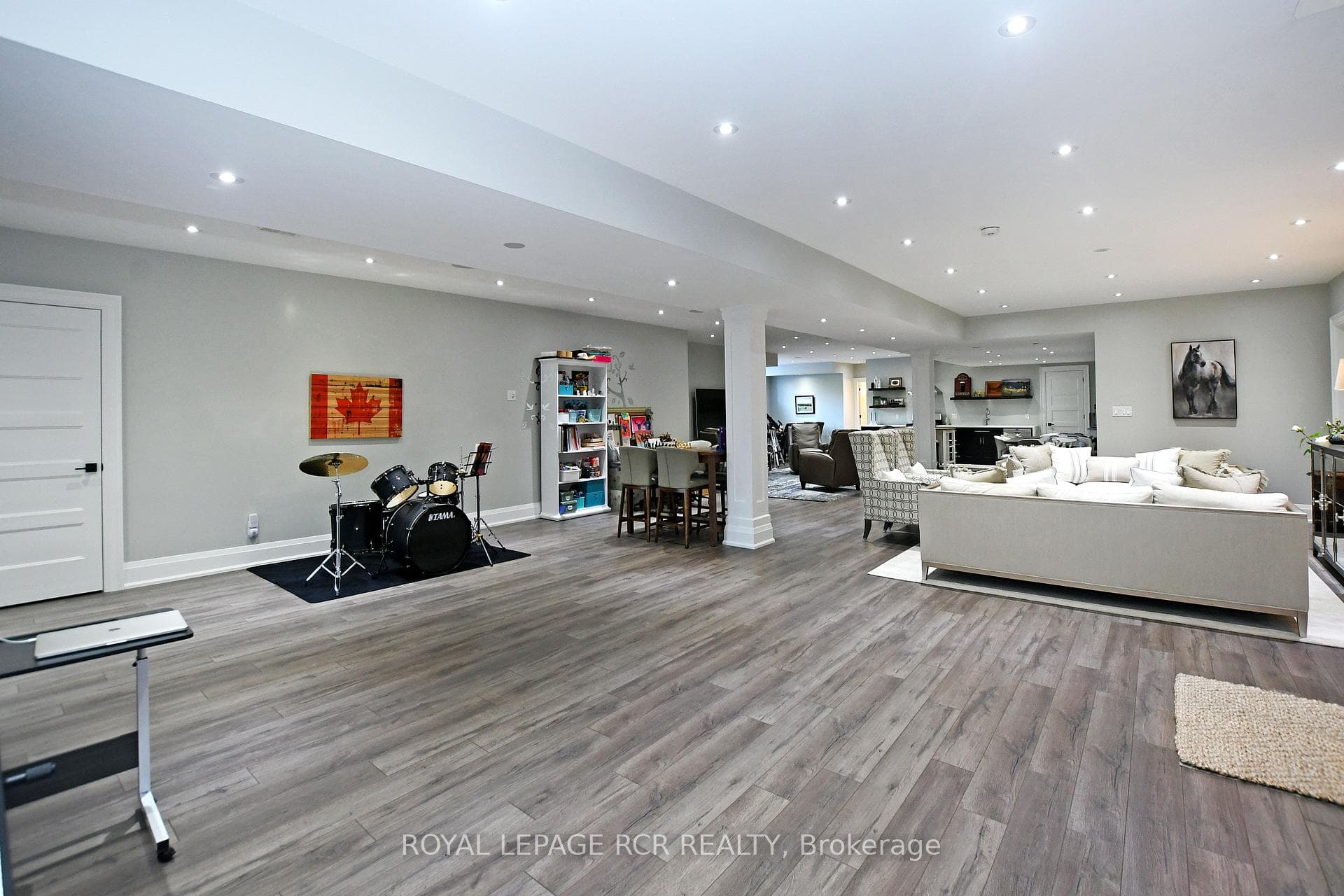 56 Stonegate Street photo 29