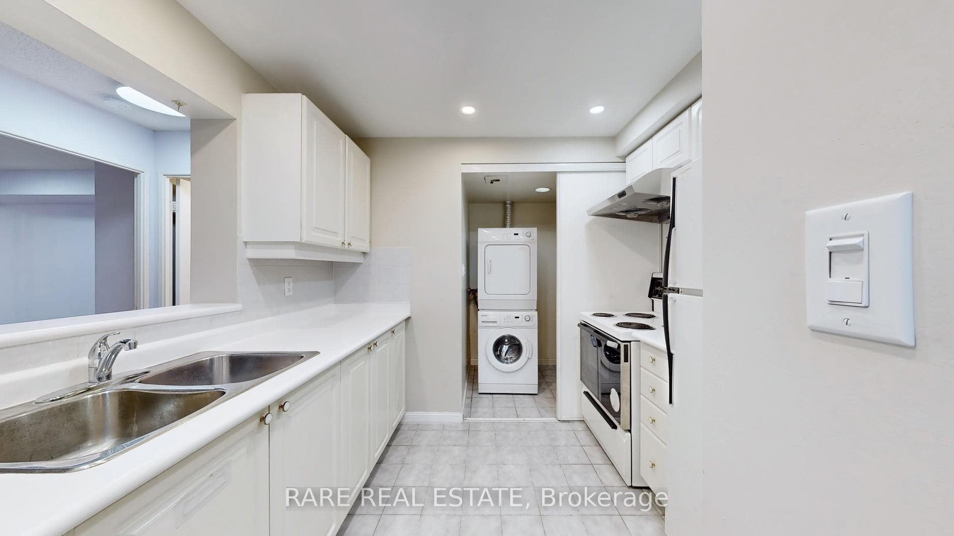 88 Corporate Drive Unit 1803 photo 12