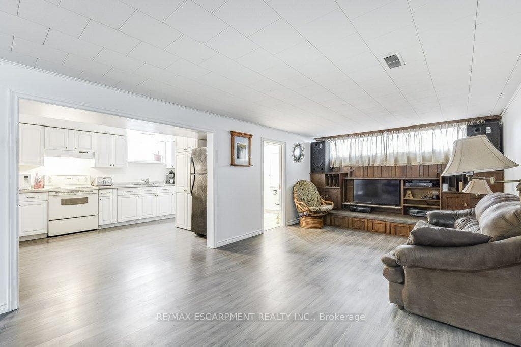 600 Woodward Avenue photo 26
