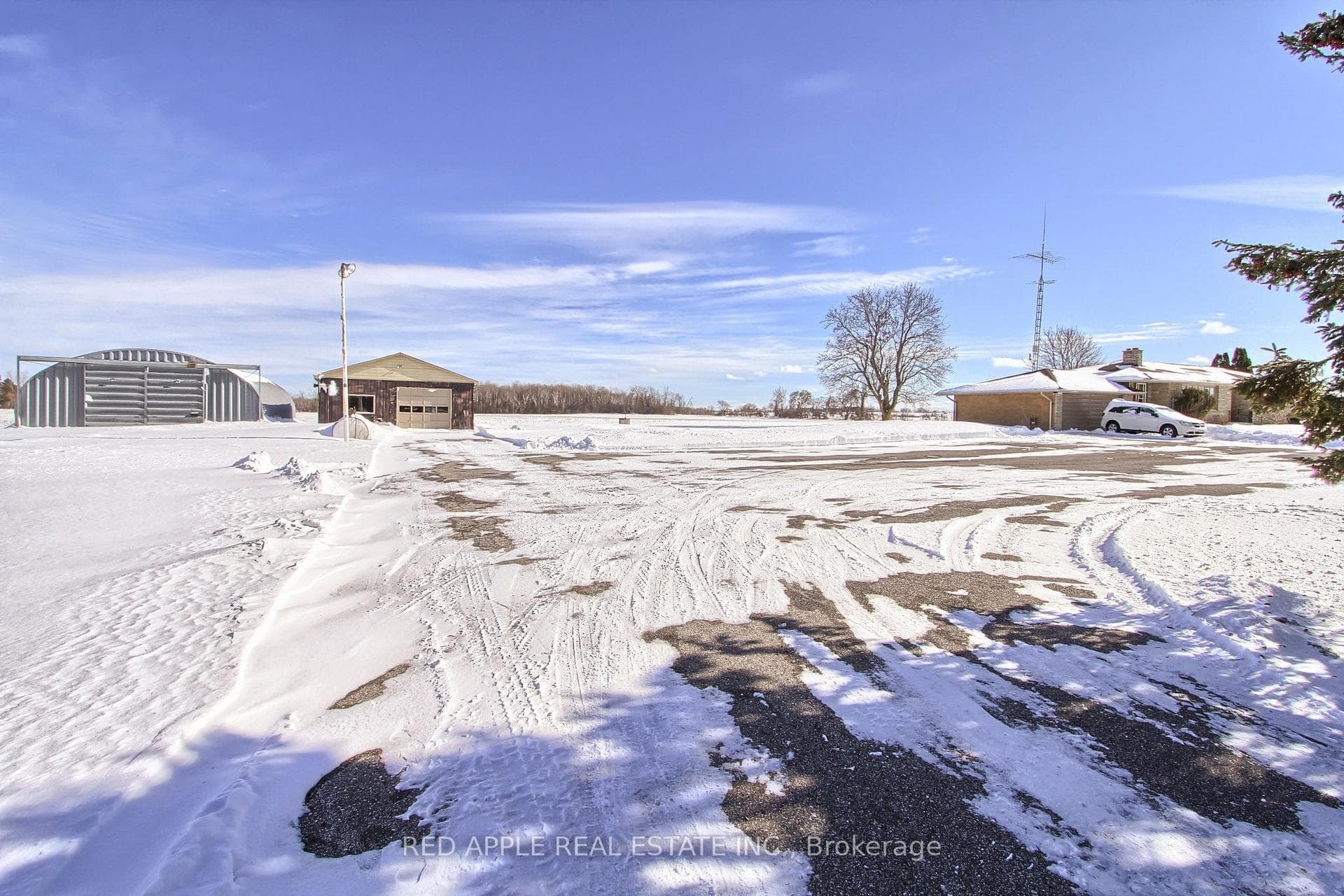 24187 Warden Avenue photo 25