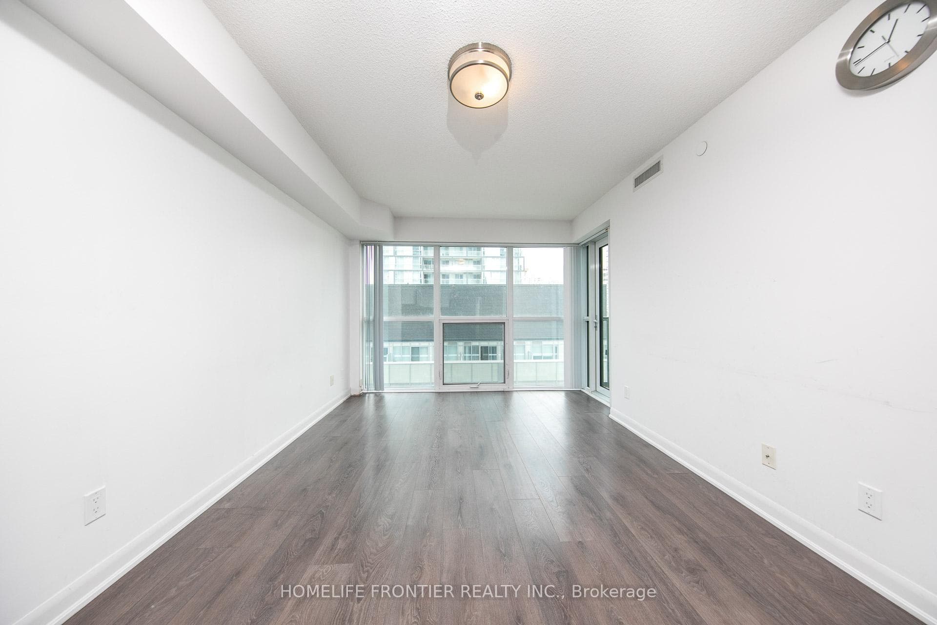 5168 Yonge Street Unit 808 photo 9