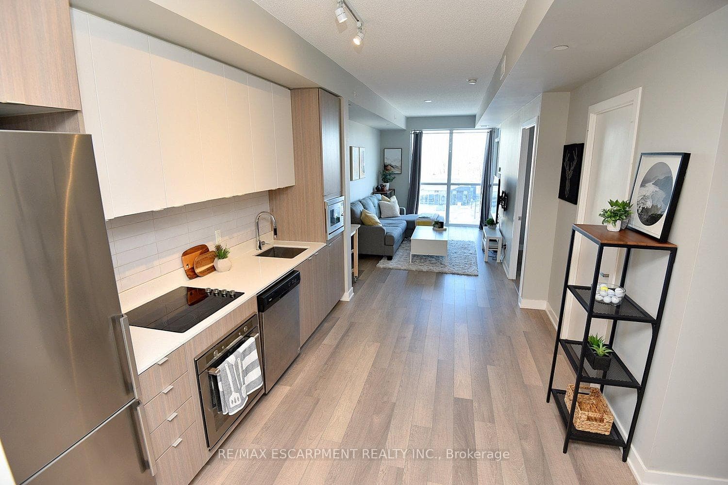 5220 Dundas Street Unit D509 photo 14