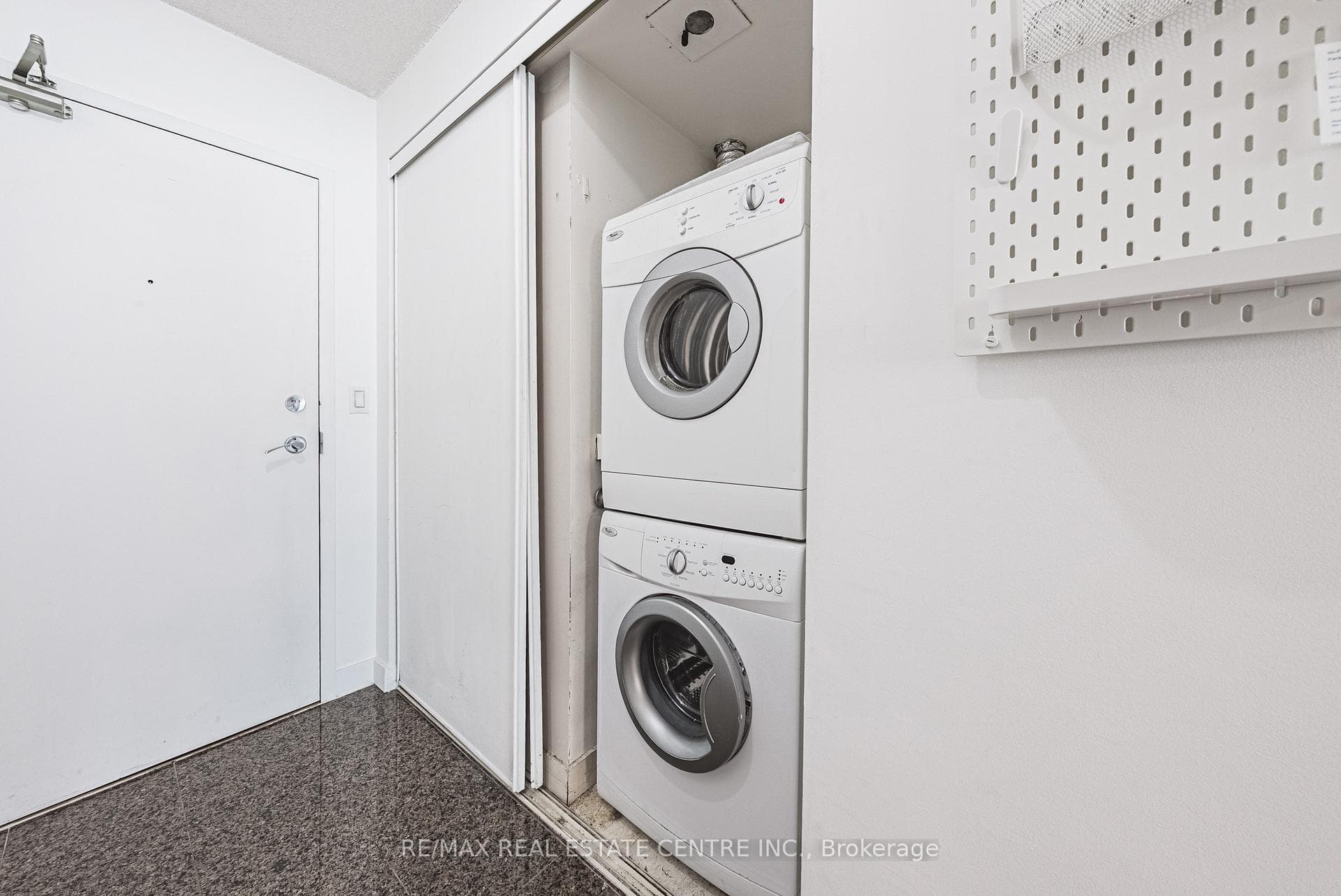381 Front Street Unit 509 photo 25
