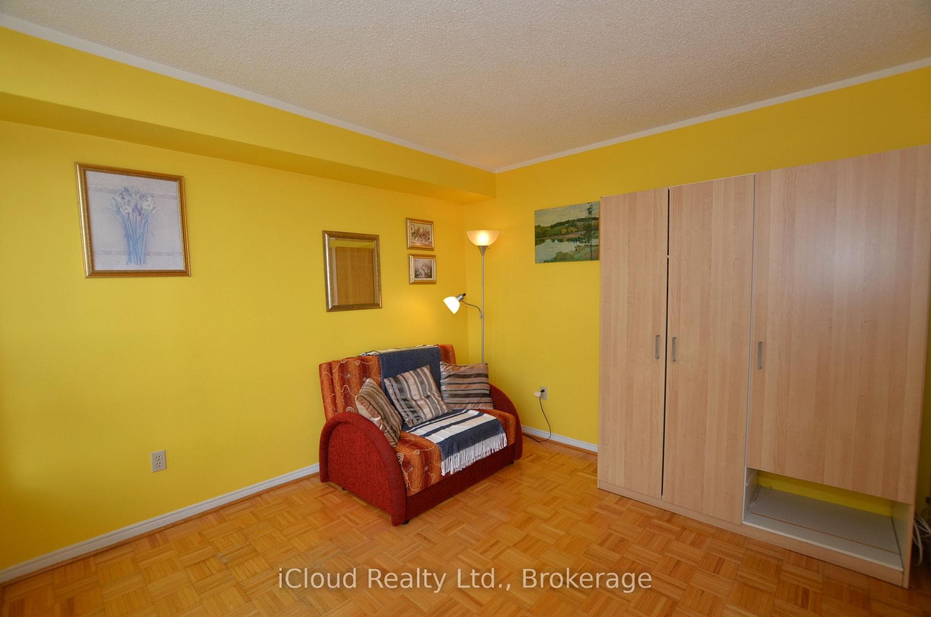 50 Kingsbridge Garden Circle Unit 915 photo 25
