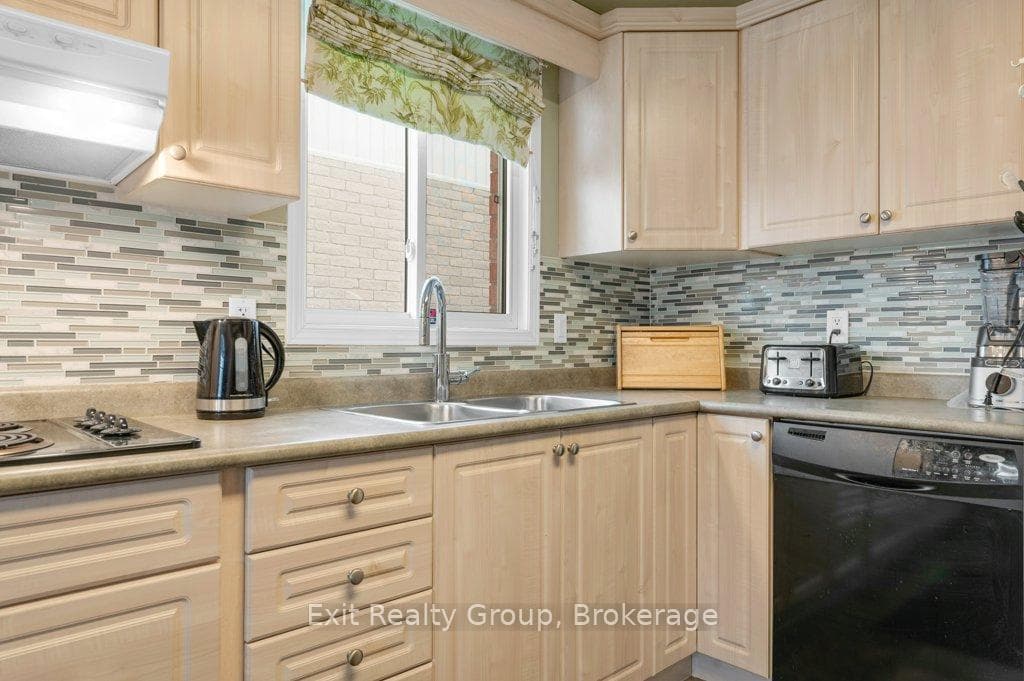 55 Gavey Street photo 14