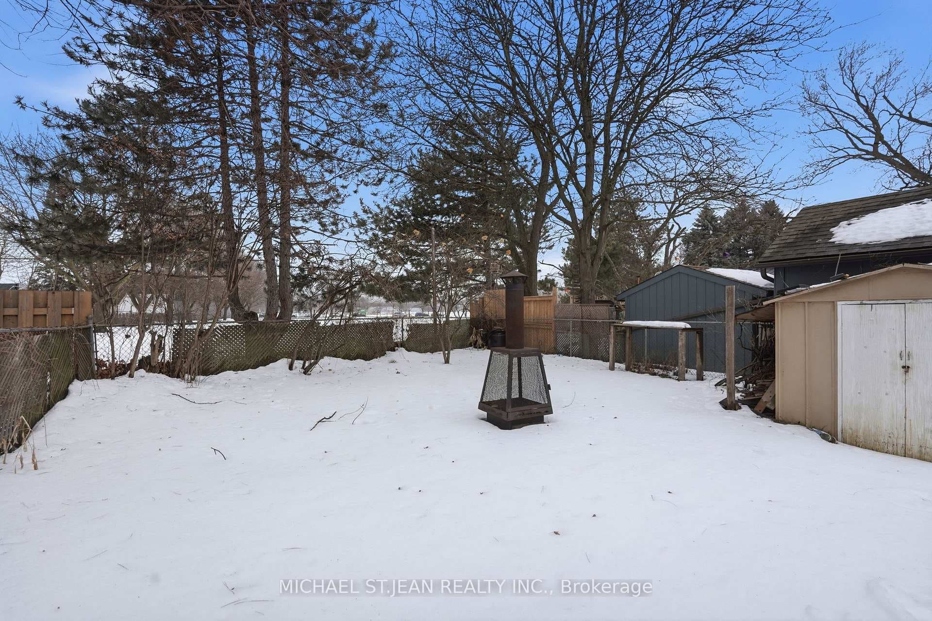 63 Woodland Avenue photo 34