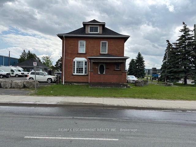 1360 Rymal Road photo 3