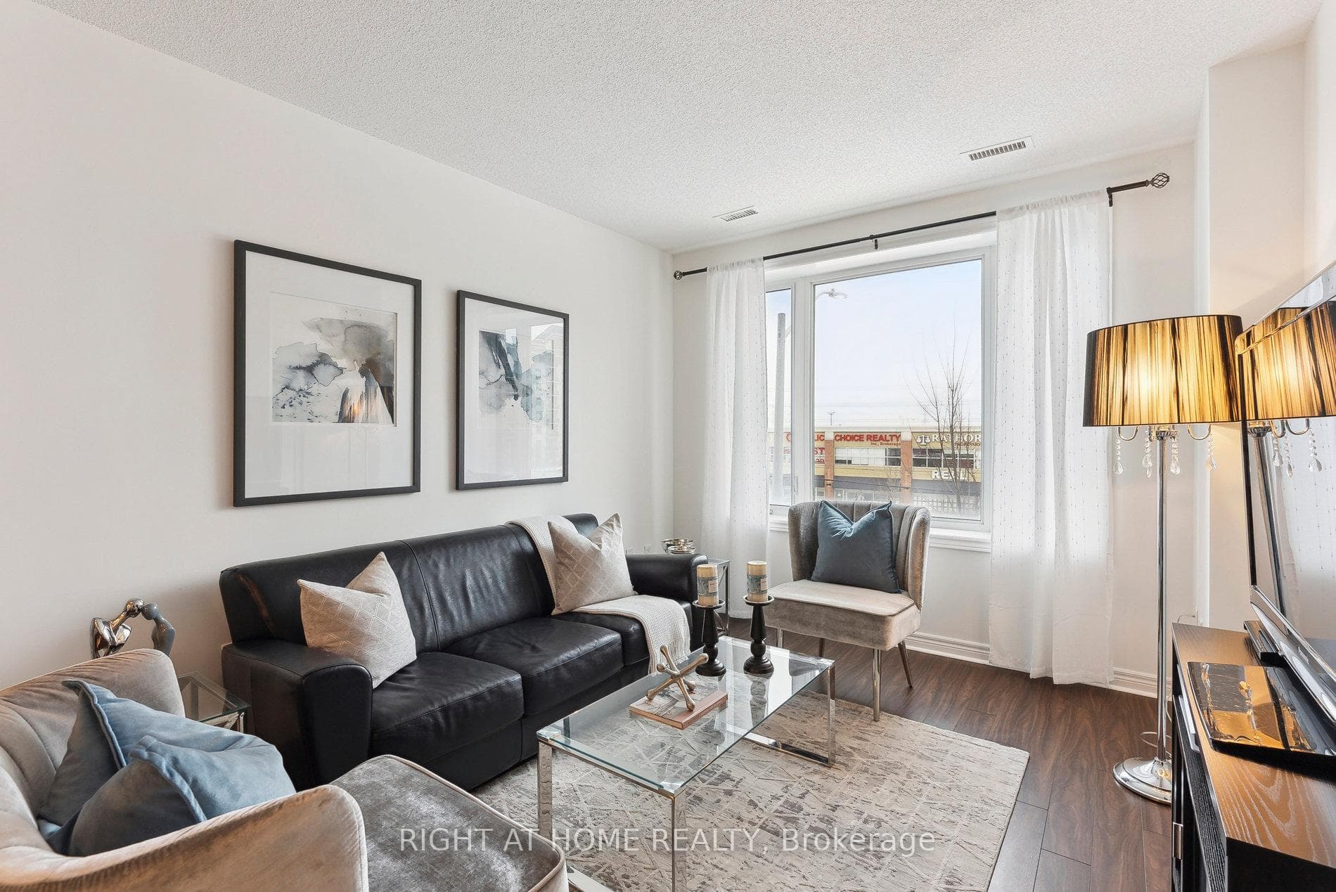 7400 Markham Road Unit 319 photo 5