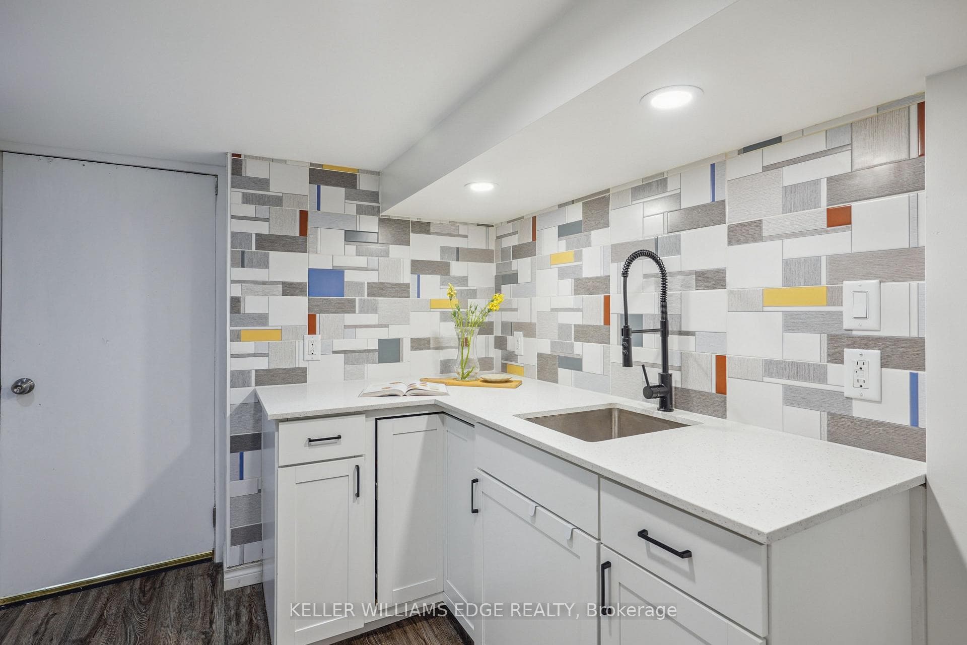 135 Edgemont Street photo 33