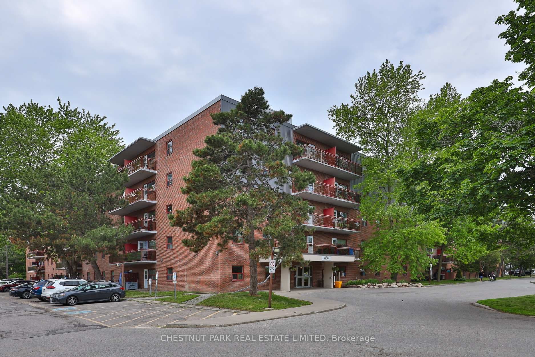 888 Glen Street Unit 507 photo 1
