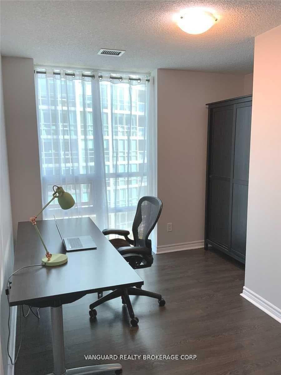 25 Lower Simcoe Street Unit Ph 19 photo 6