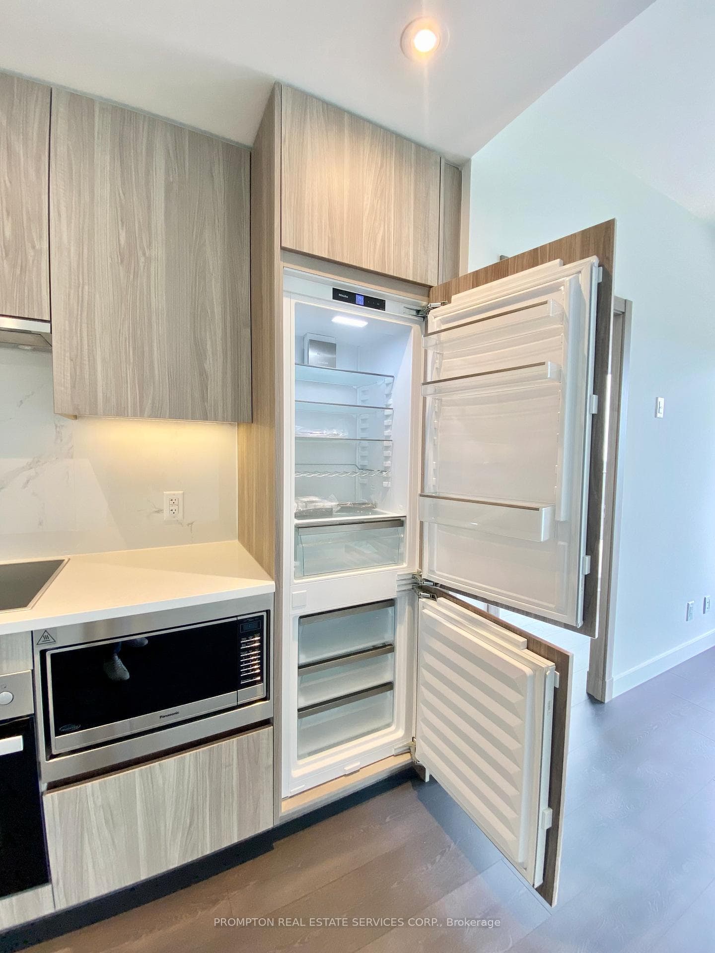 Built-in Miele Fridge & Freezer
