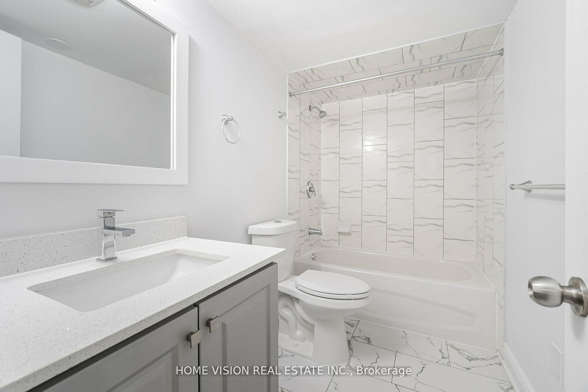3296 Camberwell Drive Unit Bsmt photo 12