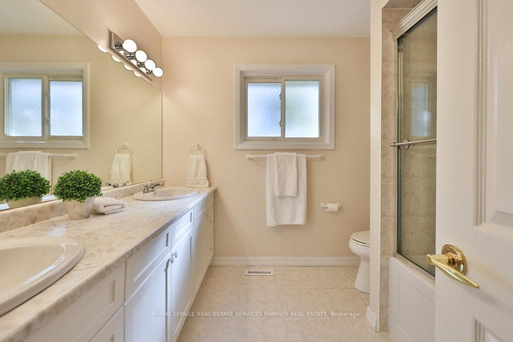 700 Fieldstone Road photo 24