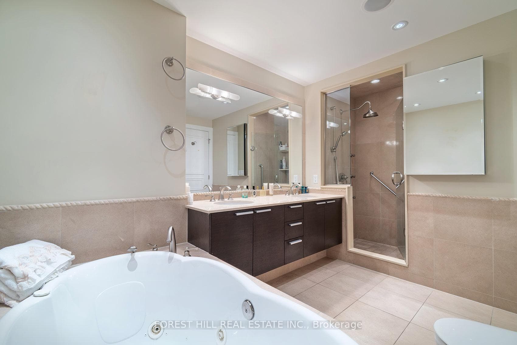 660 Sheppard Avenue Unit 1402 photo 28