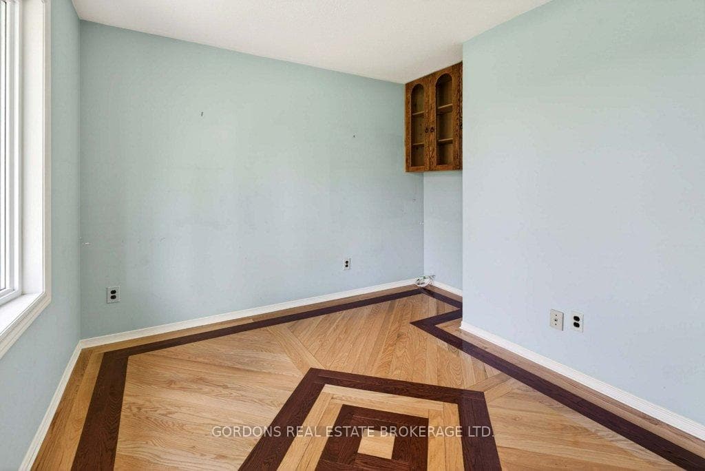 1380 Sunnyside Road photo 14