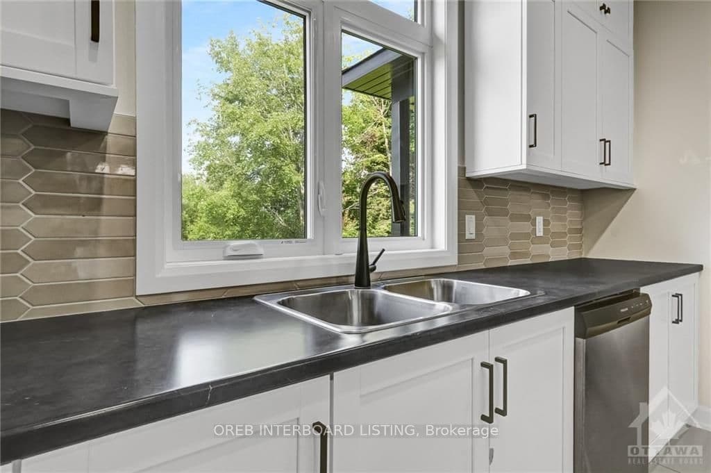 628 CONSERVATION Street photo 11