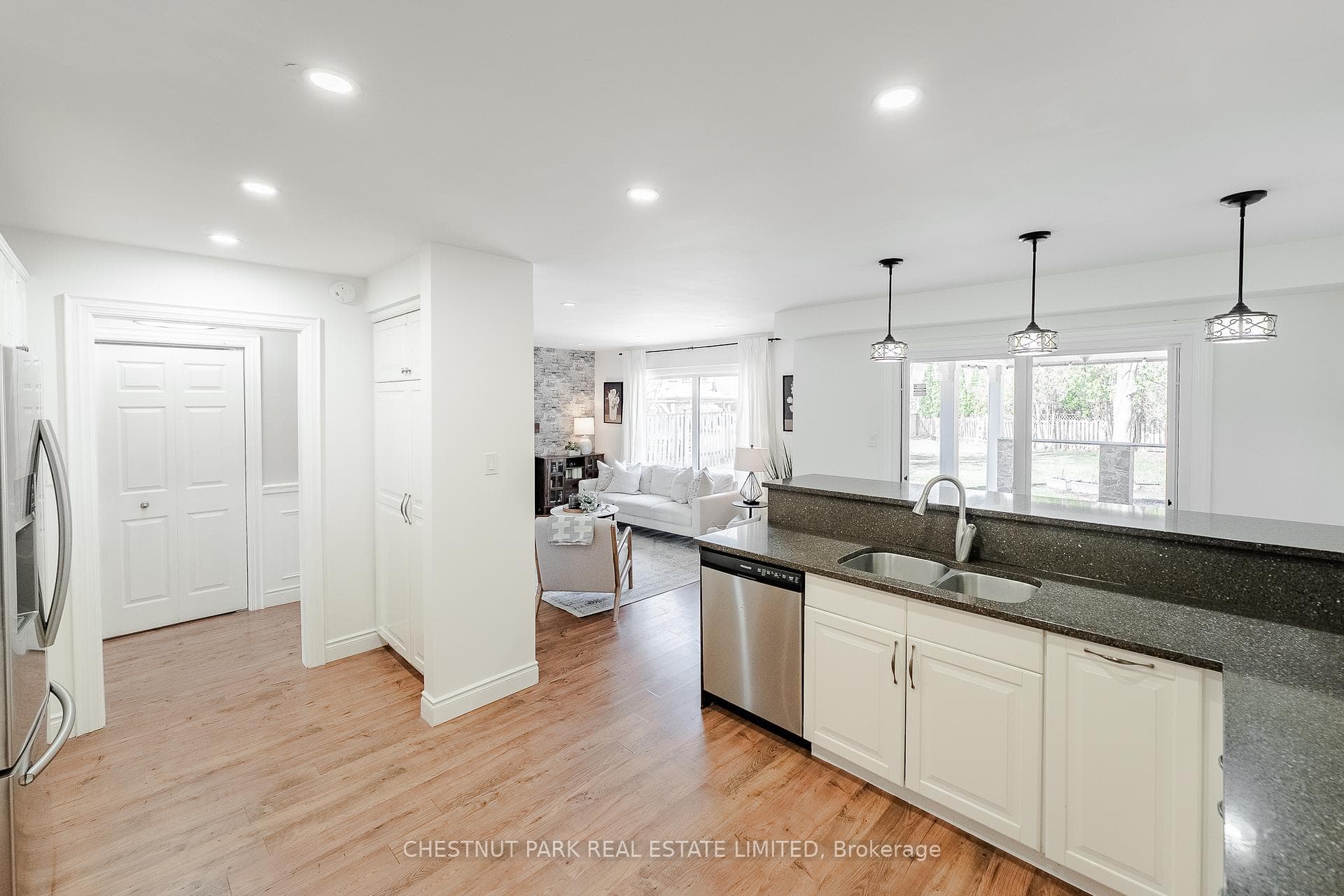 1229 Freeman Street photo 12