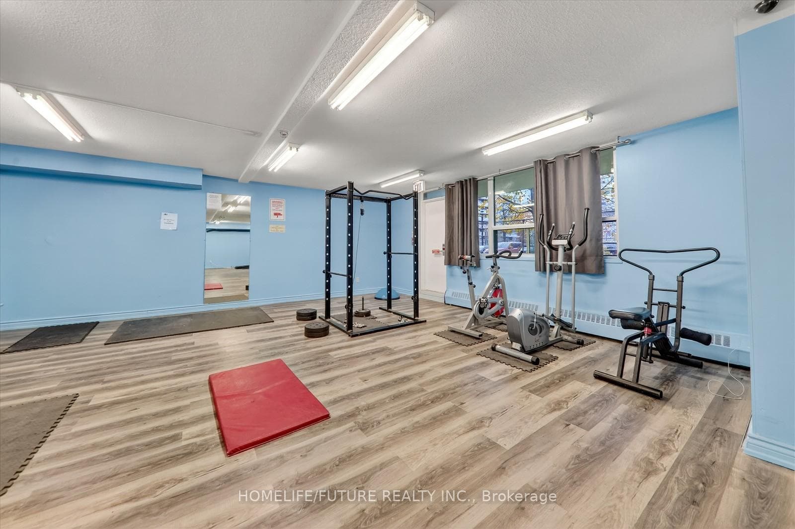 180 Markham Road Unit 705 photo 33
