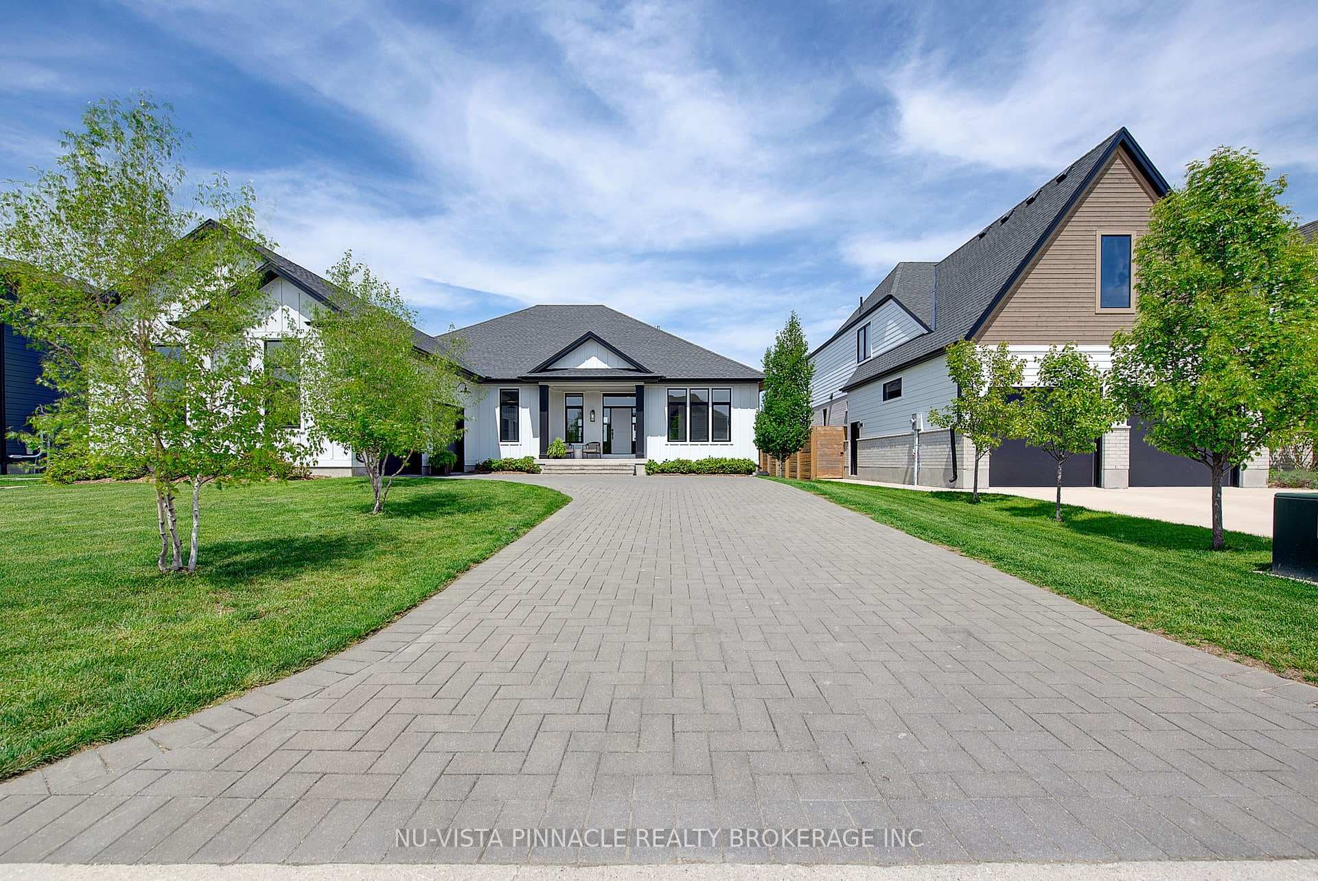 2572 LUCAS Avenue photo 6