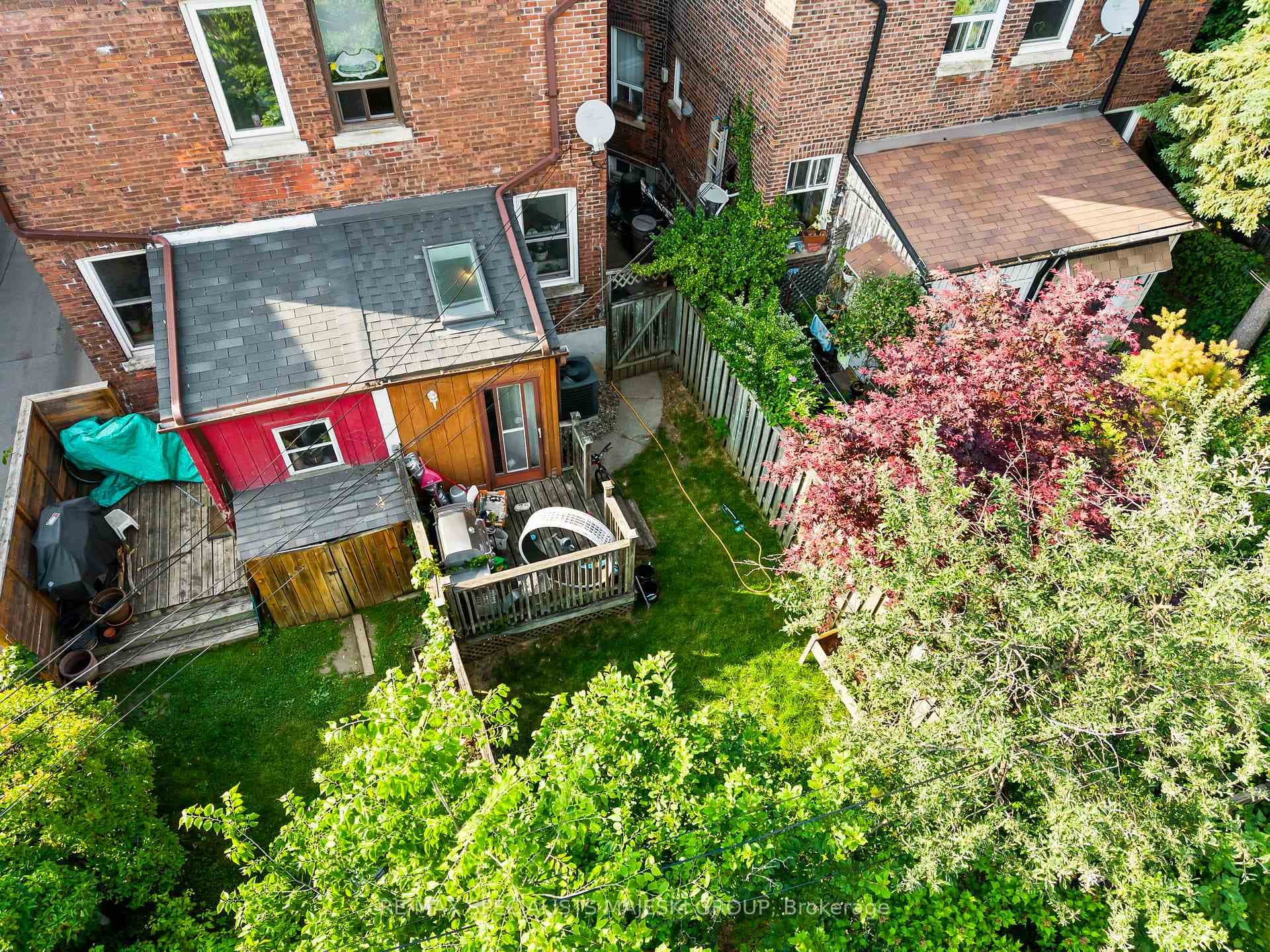 13 Westminster Avenue photo 16