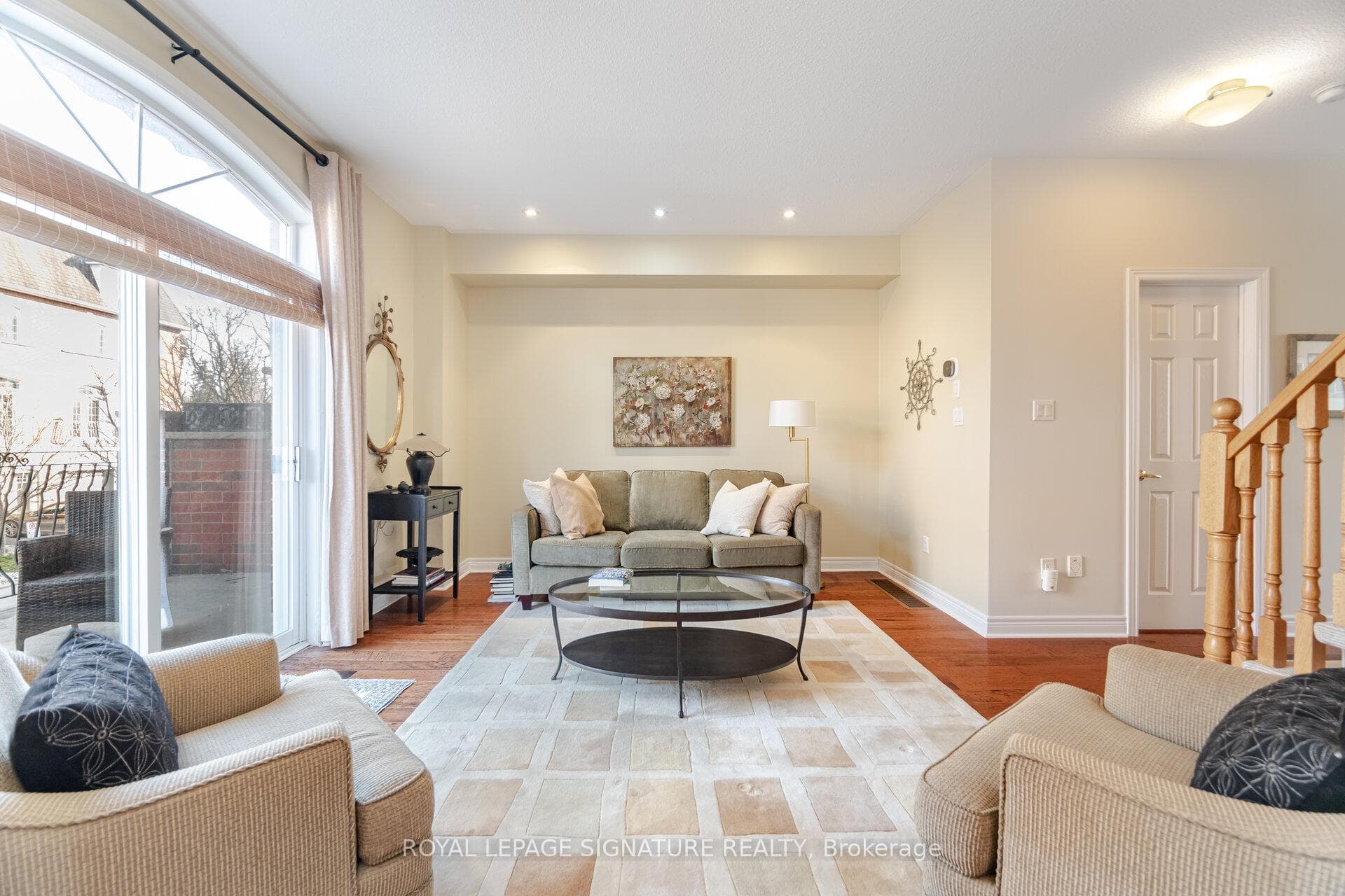 11A James Street photo 13