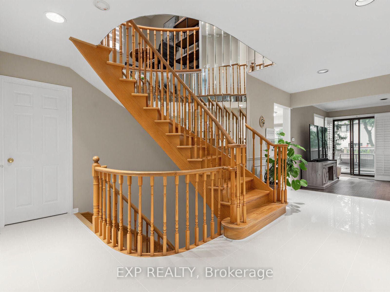 129 Franklin Avenue photo 15