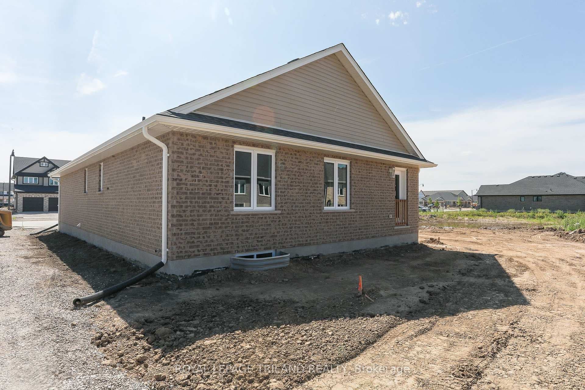168 RENAISSANCE Drive photo 50