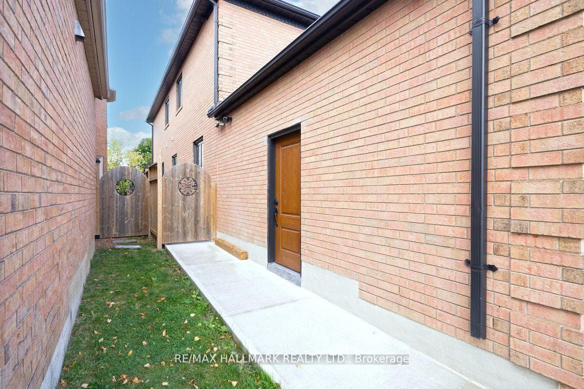 56 Buckhorn Avenue Unit Bsmt photo 3