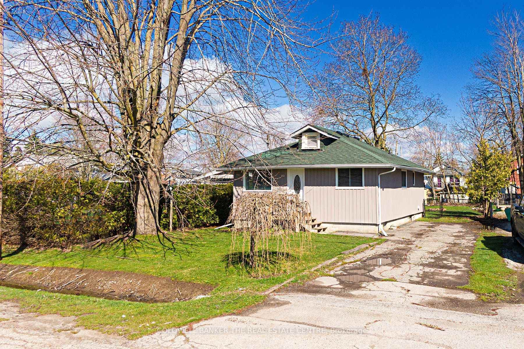 202 Beach Road photo 1